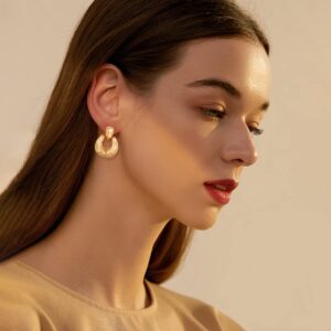 HESSAWELL Gold Dangle Earrings for Women Statement Chunky Cut Design Gold Drop Earrings Door Knock Shape Dangling Earrings for Women