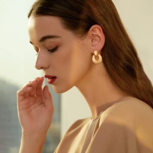 HESSAWELL Gold Dangle Earrings for Women Statement Chunky Cut Design Gold Drop Earrings Door Knock Shape Dangling Earrings for Women