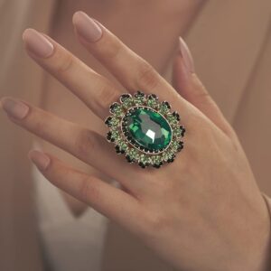 YERTTER Antique Gold Green Crystal Women Statement Ring Rhinestone Oval Ring Exaggerated Cocktail Ring Vintage Crystal Ring for Women Girls(Green）