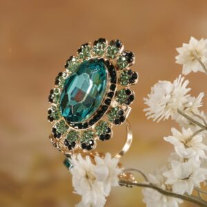 YERTTER Antique Gold Green Crystal Women Statement Ring Rhinestone Oval Ring Exaggerated Cocktail Ring Vintage Crystal Ring for Women Girls(Green）