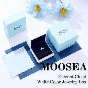 MOOSEA 5 Stone Moissanite Wedding Band for Women, D Color VVS1 Clarity Lab Created Diamond Rings 14K White Gold Vermeil 5 Stone Moissanite Rings for Women Mom Wife Anniversary Rings Jewelry Gifts