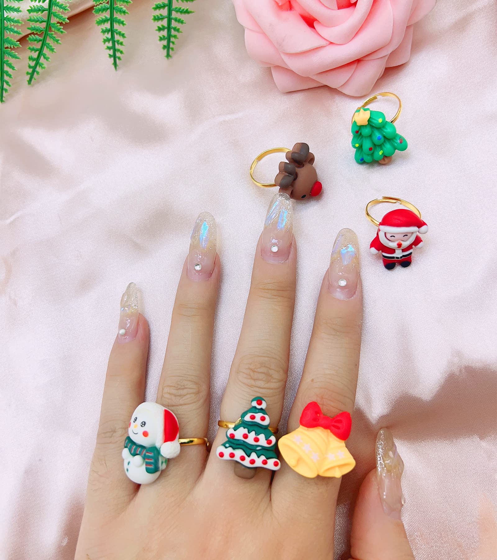 CJIAYUJEW Christmas Ring Set for Women Acrylic Christmas Tree Santa Crutches Elk Rings,Crystal Rhinestone Santa Claus Rings for Women Xmas Party Christmas (Acrylic-6pcs, alloy)