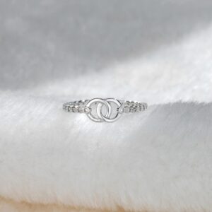 IPEPPY 925 Sterling Silver Band Ring For Women Infinity Circular Interlocked Ring Zircon Link Finger Ring Eternity Promise Ring For Couple Wedding Statement Ring Jewelry Gifts for Her