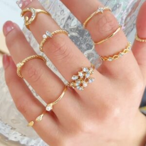 YYDSVOVO 9/15/22PCS Knuckle Stacking Rings Set for Women Vintage Rhinestone Finger Statement Ring Sets Simple Carved Stackable Ring (gold 1)