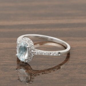 925 Sterling Silver Oval 1.25 Ctw Aquamarine Gemstone Women's Solitaire White Accents Engagement Ring Size_7