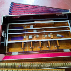 Ladies Scale Changer Kolkata Harmonium 9 stoppers 3¾ Octaves Gorgeous Lacquer Polish on Full Teakwood Construction Male Female Bass Premium Palitana Reeds