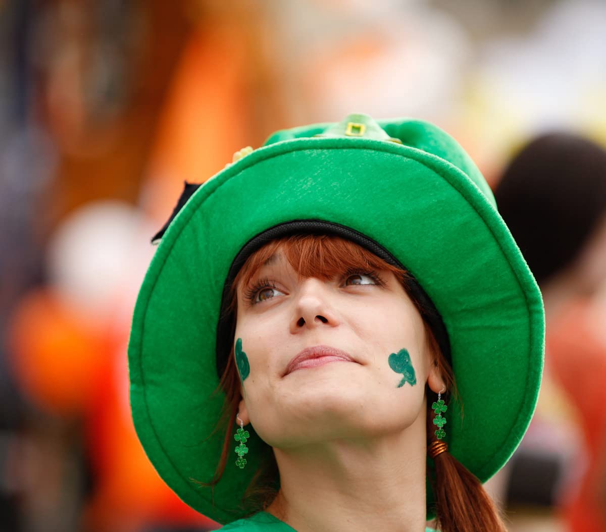 St. Patrick's Day Earrings for Women,Irish Shamrock Acrylic Dangle Earrings, Green Hat Clover Horseshoe Drop Earrings for Irish Festival (C)