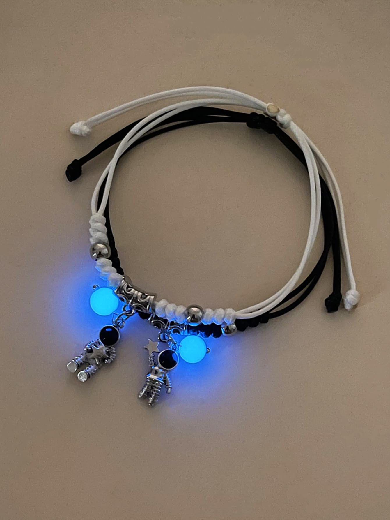 2pcs Couple Glow In The Dark Astronaut Charm Bracelet