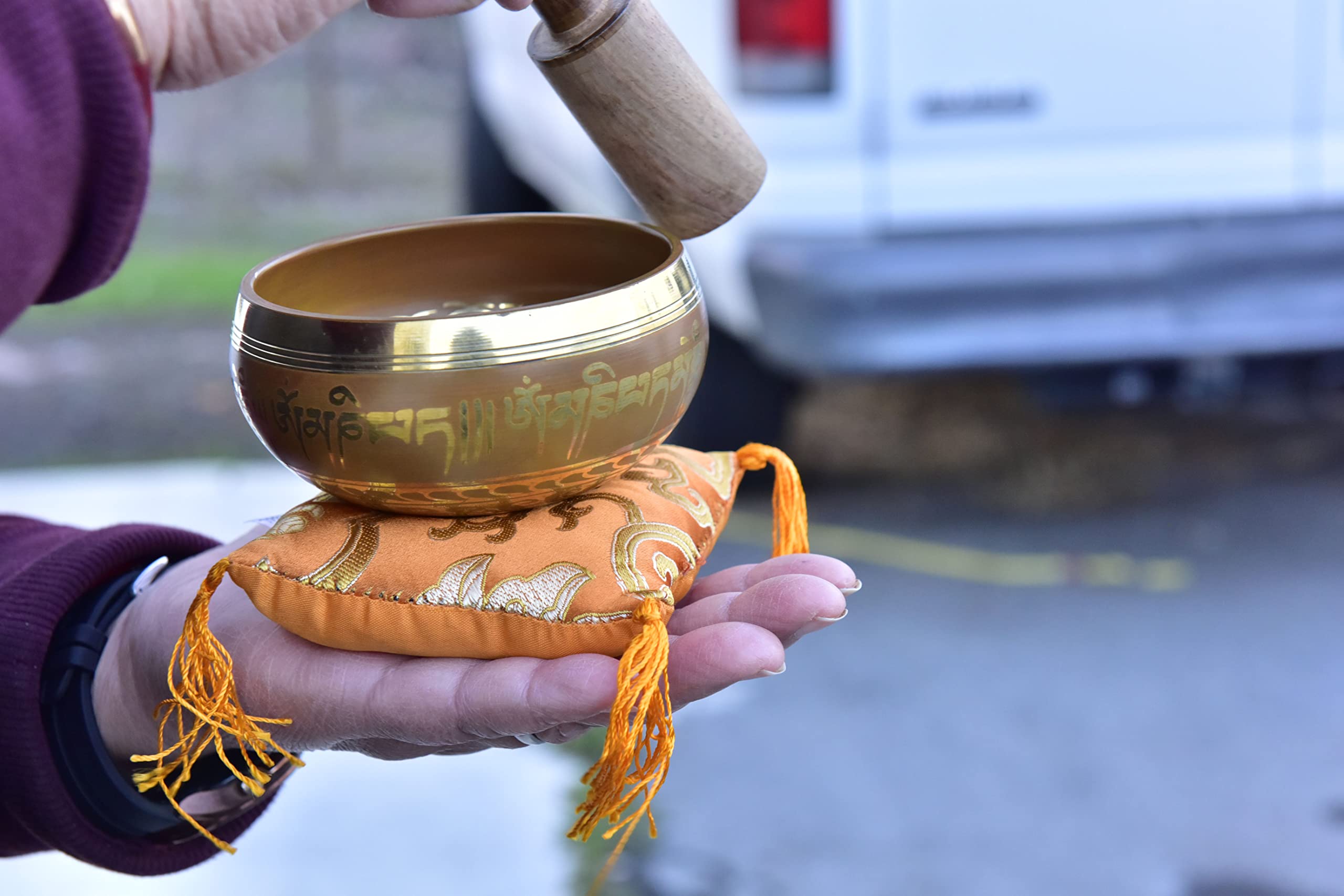 3.75" Tibetan Meditation Yoga Singing Bowl Green Set with free Wooden Mallet and Silk Cushion from Nepal, Singing bowls. (Orange)