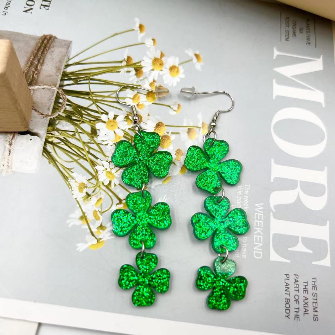 St. Patrick's Day Earrings for Women,Irish Shamrock Acrylic Dangle Earrings, Green Hat Clover Horseshoe Drop Earrings for Irish Festival (C)