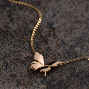 MTMY Gold Pendant Necklace for Women 14K Gold Plated Snake Bee Hummingbird Dove Eagle Animal Necklace Dainty Necklace Simple Delicate Jewelry (butterfly 5)