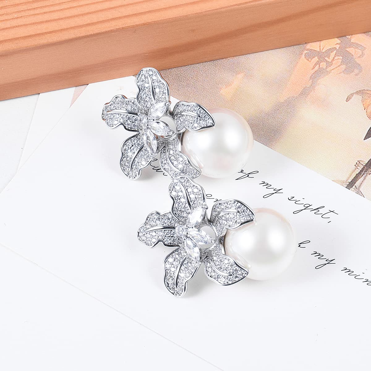 Blooming Flower Drop Cubic Zirconia Big Round Pearl Stud Earrings for Wedding Ceremony Chic Accessories (Silver)