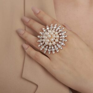 YERTTER Vintage Gold Round Pearl Ring Wide Ethnic Style Women Statement Ring Rhinestone Exaggerated Cocktail Ring Vintage Rhinestone Ring for Wedding Women Girls (Gold）