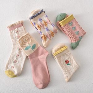 Oaiyeie 5 Pairs Womens Floral Cotton Socks,Floral Retro Style Novelty Cotton Socks,Winter Thickened Warm Women Vintage Socks (B)