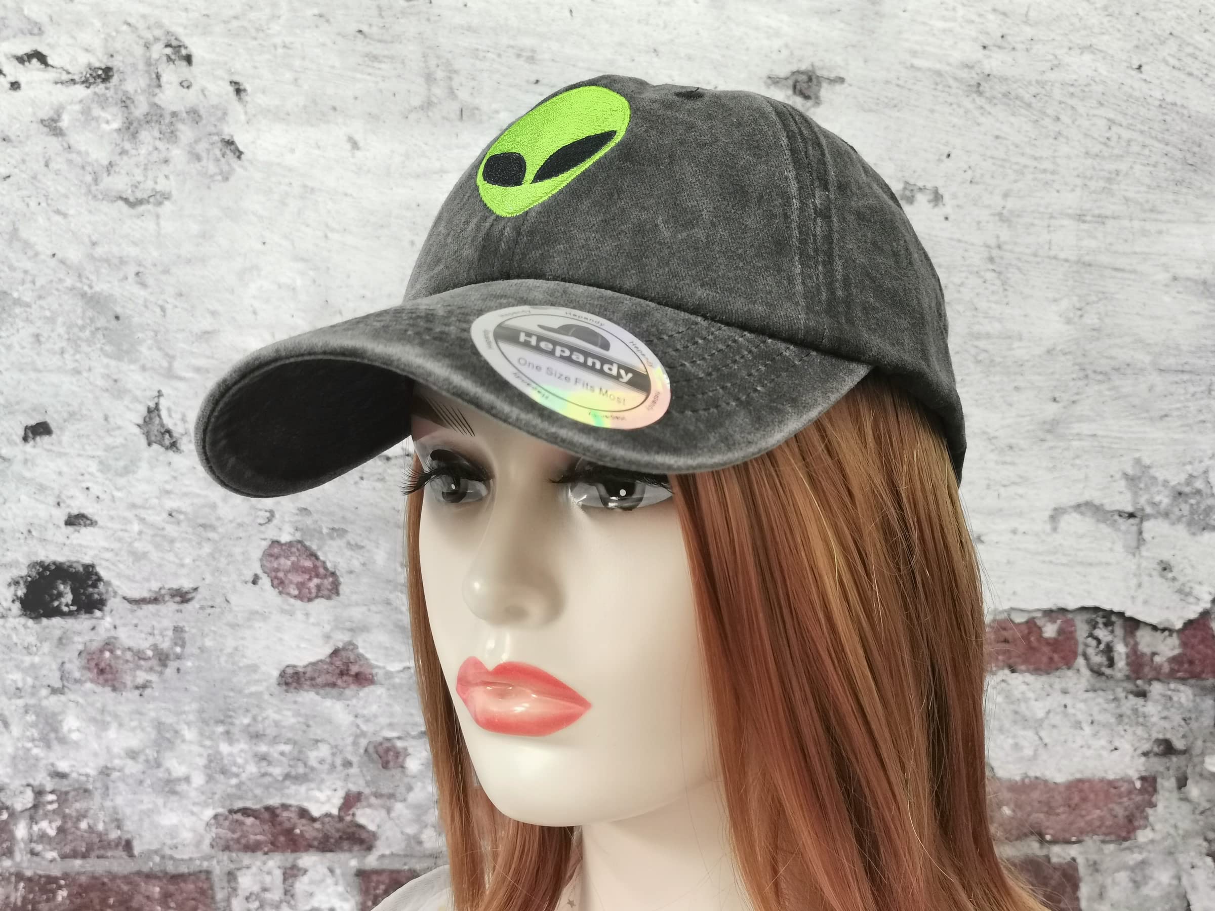 Hepandy Embroidered Green Alien Head Baseball Cap for Kids Women Men, Washed Black Embroidery Trucker Hat, Adjustable Snapback Dad Hats