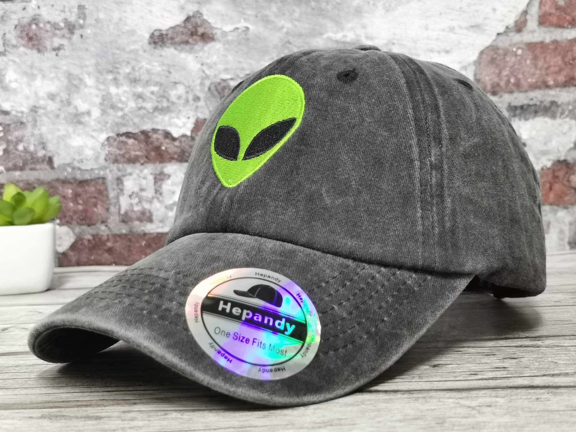 Hepandy Embroidered Green Alien Head Baseball Cap for Kids Women Men, Washed Black Embroidery Trucker Hat, Adjustable Snapback Dad Hats