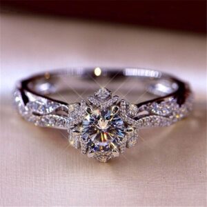 Women Rings Exquisite Hollow Out Ring Engagement Wedding Jewelry Gift (8, US SIZE)