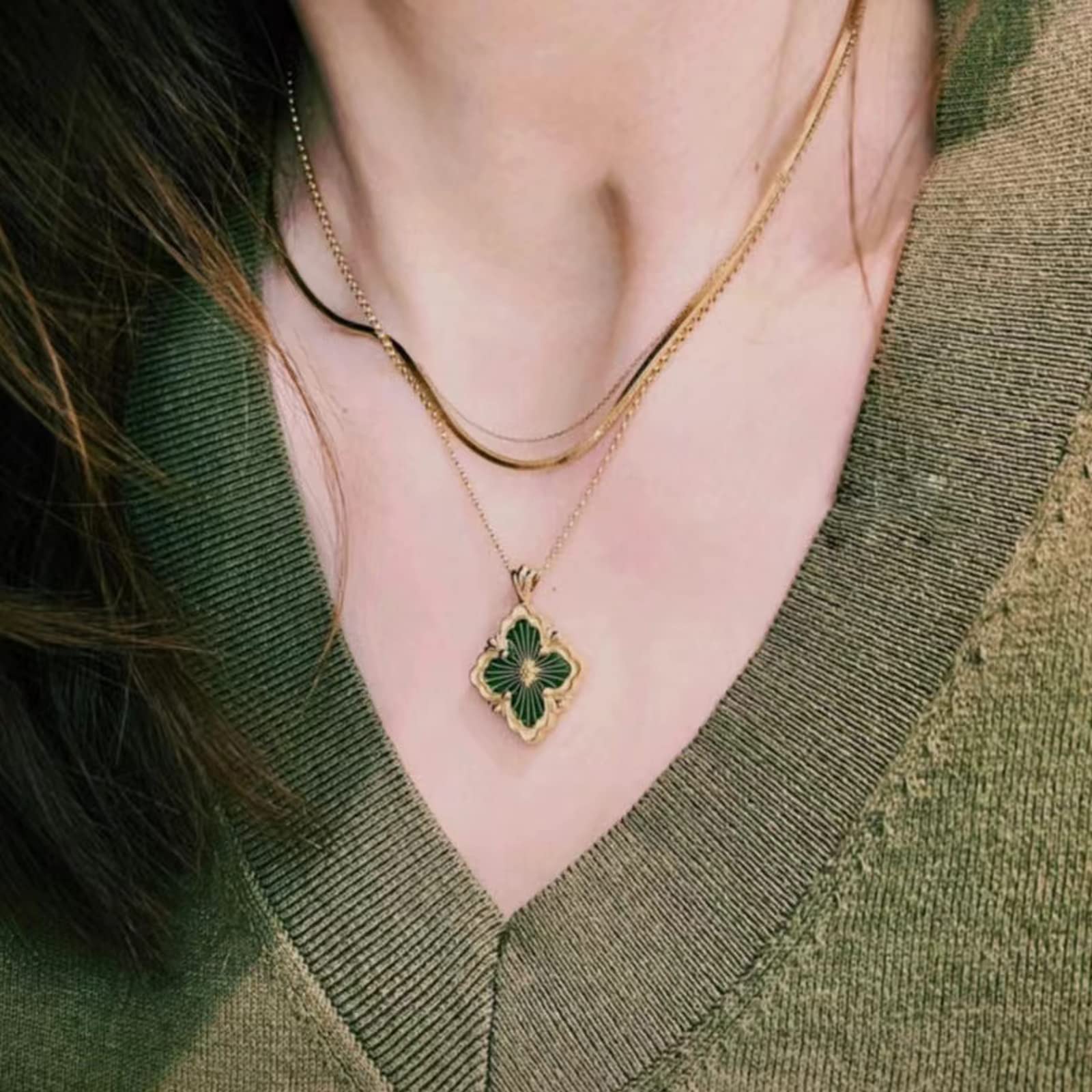 DISTANT DRUMS Green Gem Stone Clover Pendant Necklaces for Women,18K Gold-plated with Green Stone Inlaid Pendant,Tranding Gifts for Women