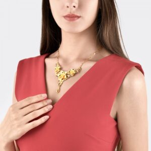 CHOW SANG SANG Chinese Wedding Collection 999.9 24K Solid Gold Price-by-Weight 24.7g Gold Floral Blooming Necklace for Women and Wedding Occasions 90418N | 18.5", (47 CM)