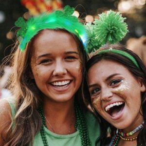 CAKURE Led Green Feather Headband ST'Patrick's Day Shamrock Hairbands Light Up Hair Hoop Festivel Party Headwear Hair Accessories for Women and Girls