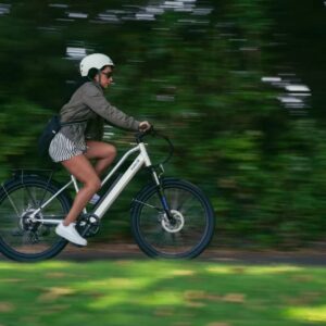 Hurley J-Bay E Electric E-Bike, 7 Speed, Disc Brakes (Silver, M / 16" Fits 5'2″-5'10″)