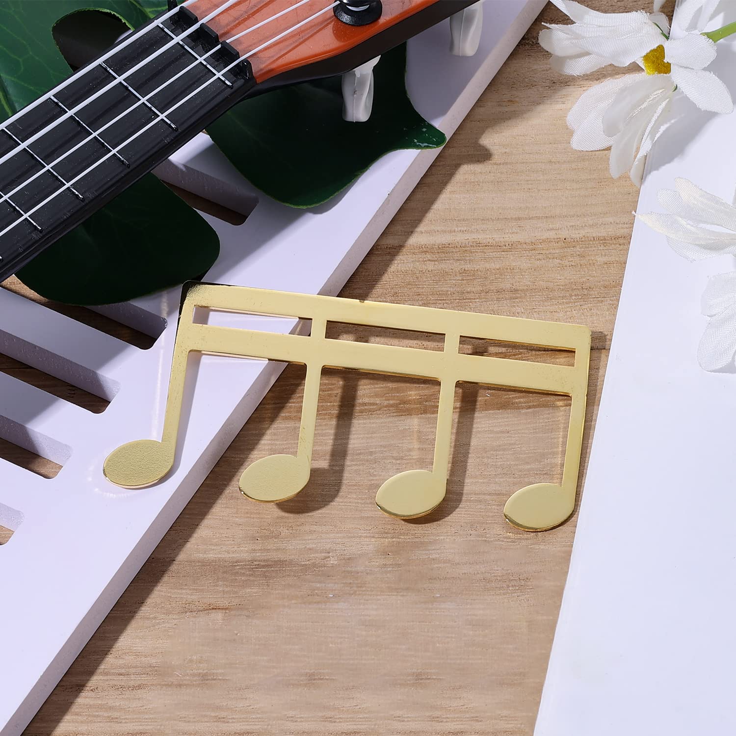 Metal Music Book Clip, Gold Music Stand Clips Sheet Music Clips Page Holder for Reading, Guitar, Violin, Keyboard, Piano Books, Outdoor Playing