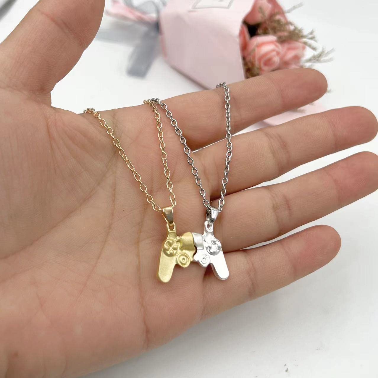 Cicod Game Controller Necklaces for Women,Matching Gold Necklace for Couples,Console Handle Pendant for Best Friends Valentine's Him and Her Lovers Friendship Jewelry (Gold)