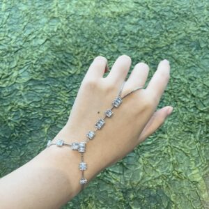 Aprilery Hand Chain Ring Bracelet, Fashion Silver AAA CZ Crystal Adjustable Slave Hand Chain Ring Bracelet Boho Hand Jewelry for Women(Rectangle A)