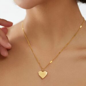 SWEET DIARY Heart Pendant Necklace,Heart Necklaces for Women,18K Gold Plated Layered Necklace, Handmade Diamond Heart Pendant Necklace Chain Gold Necklaces Gift for Women Necklace Jewelry (Gold)