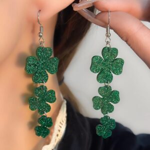 Dreuyet St Patrick's Day Earrings for Women Cute Funny Acrylic Irish Shamrock Dangle Earrings Green Clover Hat Horseshoe Drop Earrings Good Luck St. Patrick's Day Holiday Accessories Jewelry (Triple Shamrock)