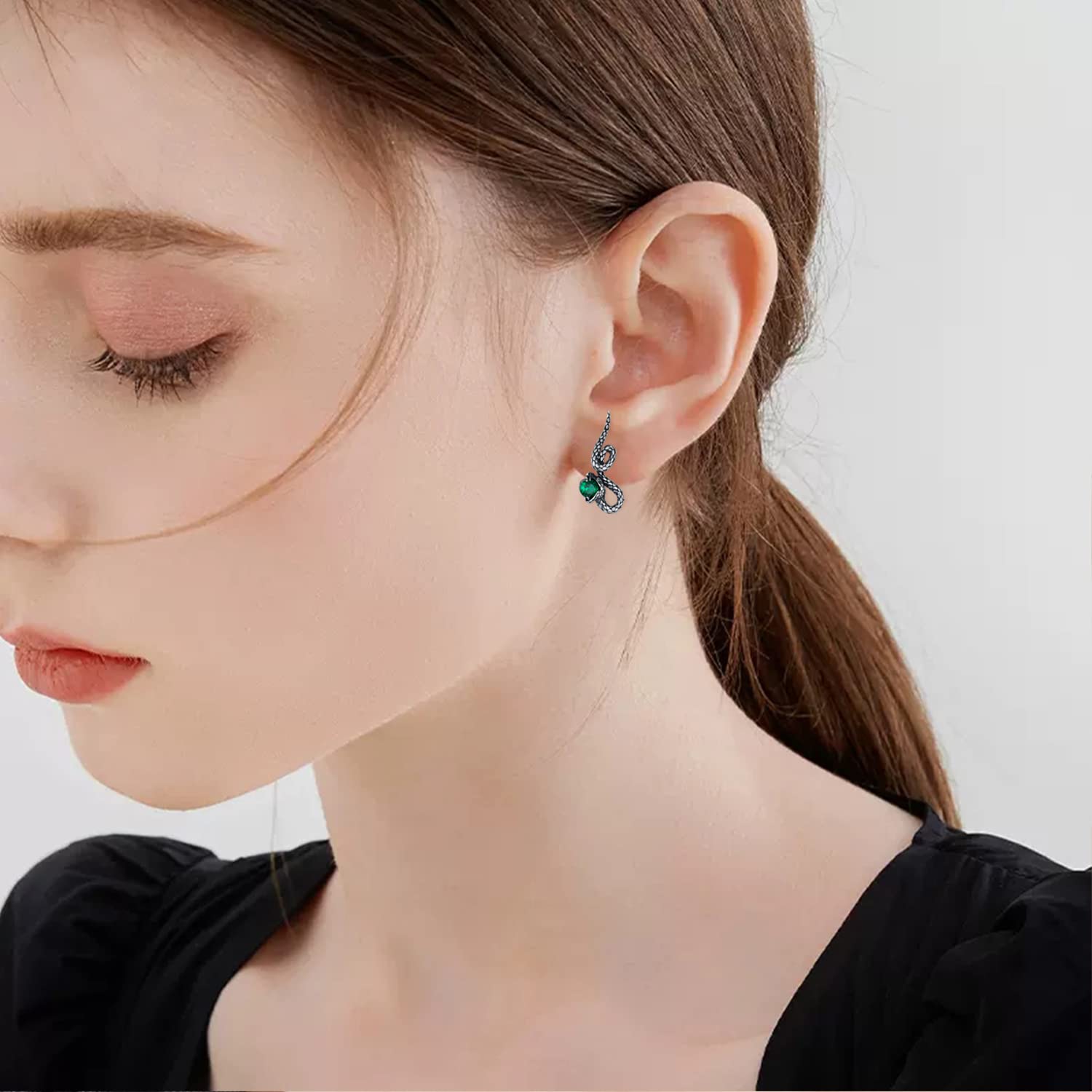 Snake Earrings 925 Sterling Silver Animal Dainty Earrings Green Crystal Snake Stud Earrings Jewelry Gifts for Women