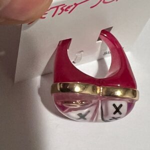 Betsey Johnson Chunky Fuchsia Pink Resin Heart Ring XOX and Gingham Size 8 NWT Valentine's Day Gift Idea Mother's Day XMAS Christmas Present LOVE Heart