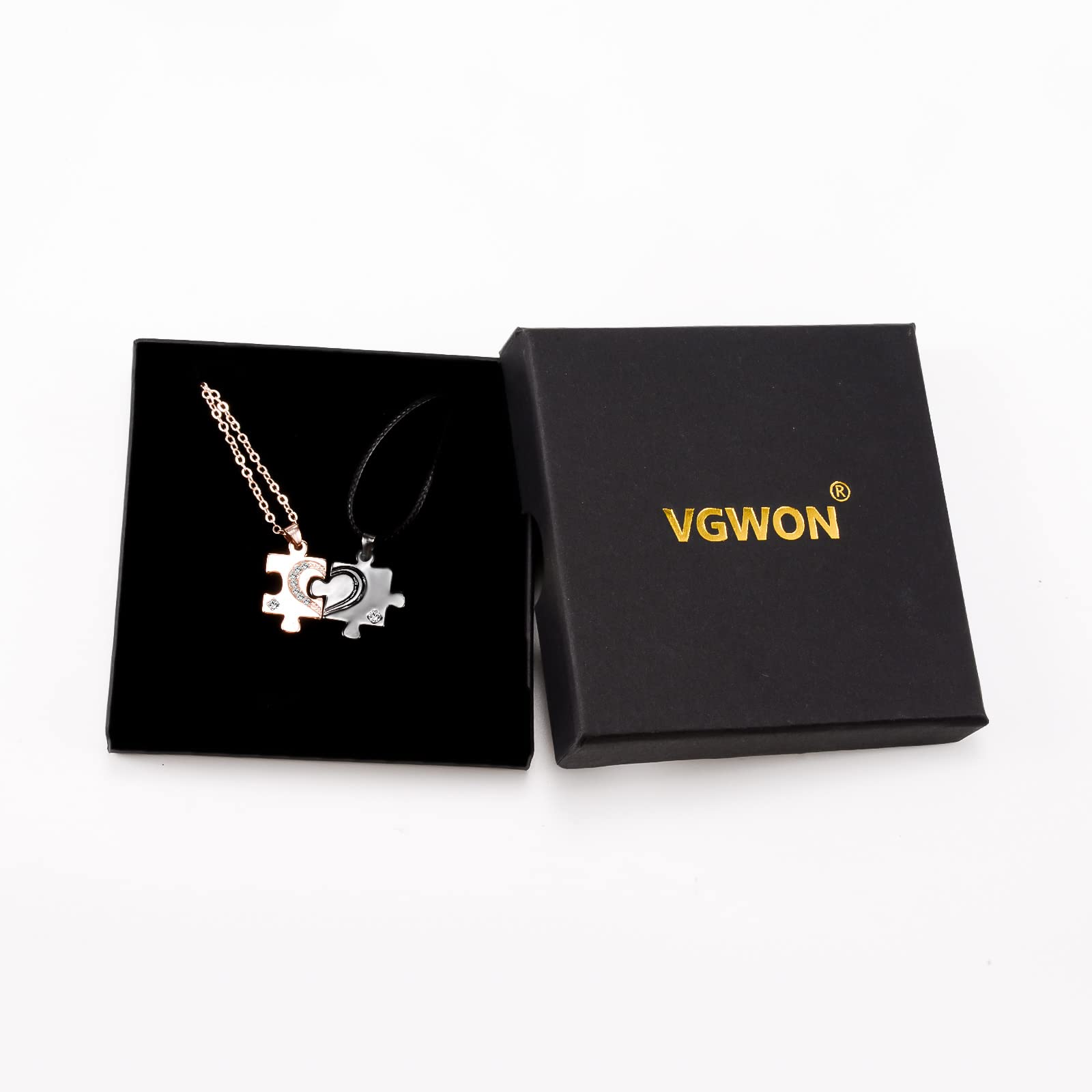 VGWON Couples Diamond Encrusted Puzzle Necklaces, Matching Couples Necklace for Him Her, Romantic Gift for Boyfriend Girlfriend Husband Wife, Valentine's Day Birthday Anniversary Christmas Gift