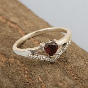 Love Heart Cut 5MM Natural Gemstone Engagement Rings for Women Promise Halo Ring 925 Sterling Silver Solitaire Ring Garnet, 7