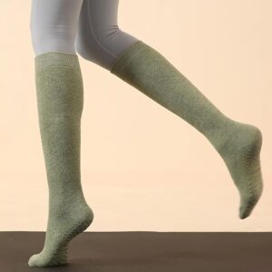 Non Slip Yoga Socks for Women,Knee High Socks,Anti-Skid Pilates, Barre, Dance Barefoot Workout Socks 1Pair (Green)