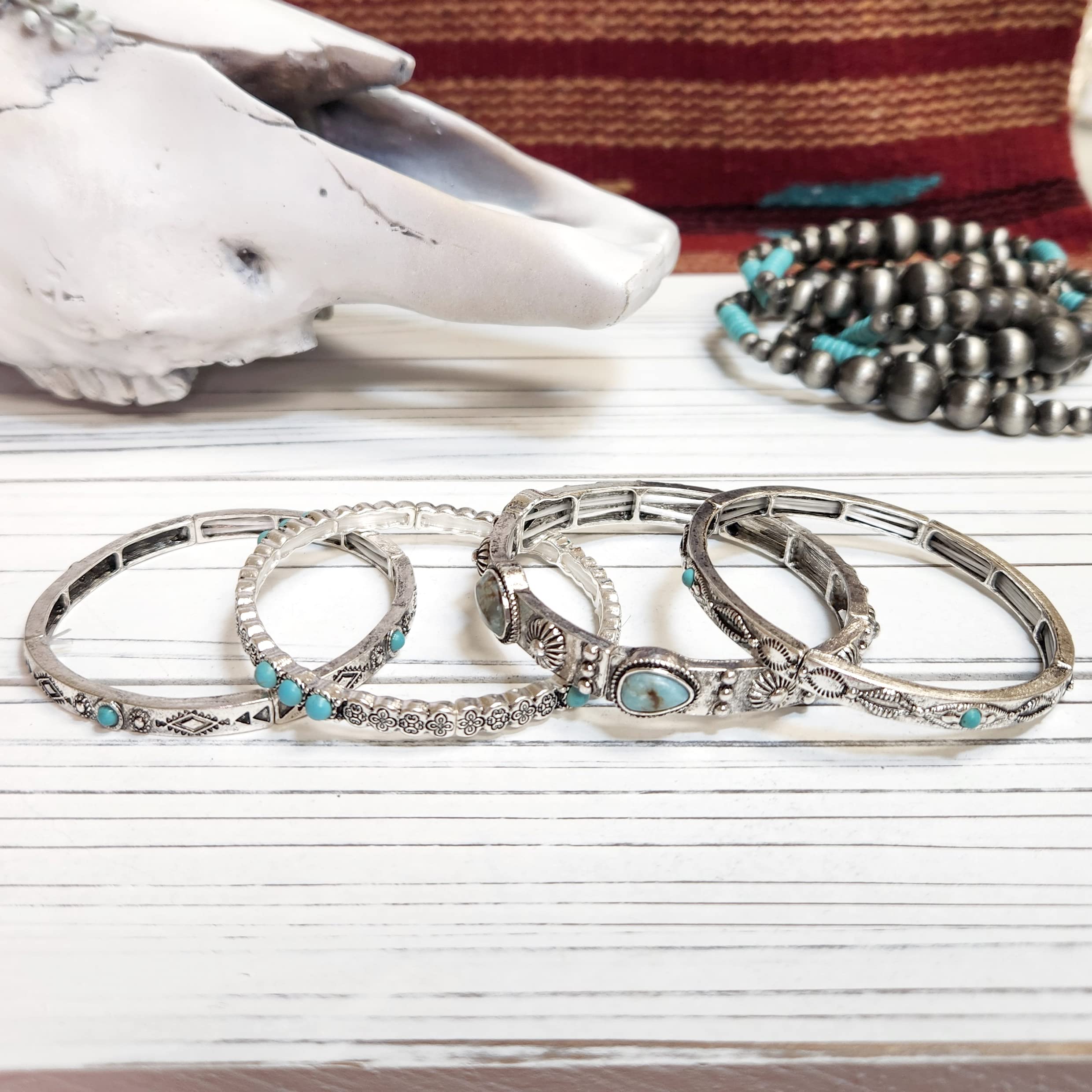 Elosee Western Style Turquoise Stone Stackable Antique Silver Tone Stretch Bracelet (#2)