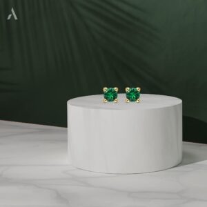 Amberta Allure Women 9 Ct Yellow Gold Synthetic Gemstone Stud Earrings: Simulated Emerald 4 mm Stone