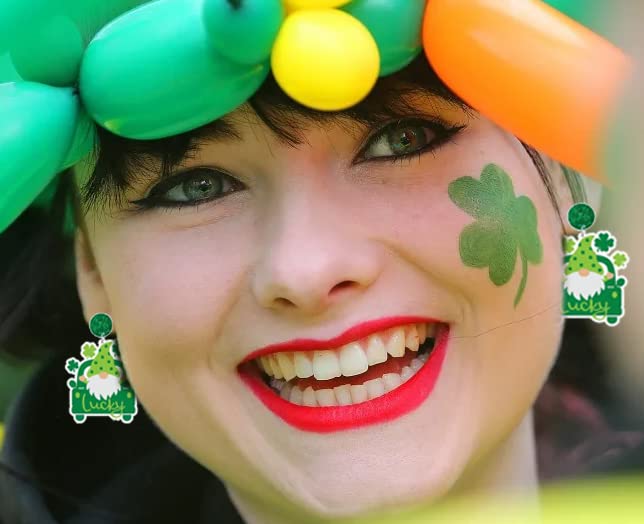 St. Patrick's Day Earrings Green Clover Hat Horseshoe Leaf Earring for Women Shamrock Dangle Earrings Funny Irish Holiday Jewelry Gift