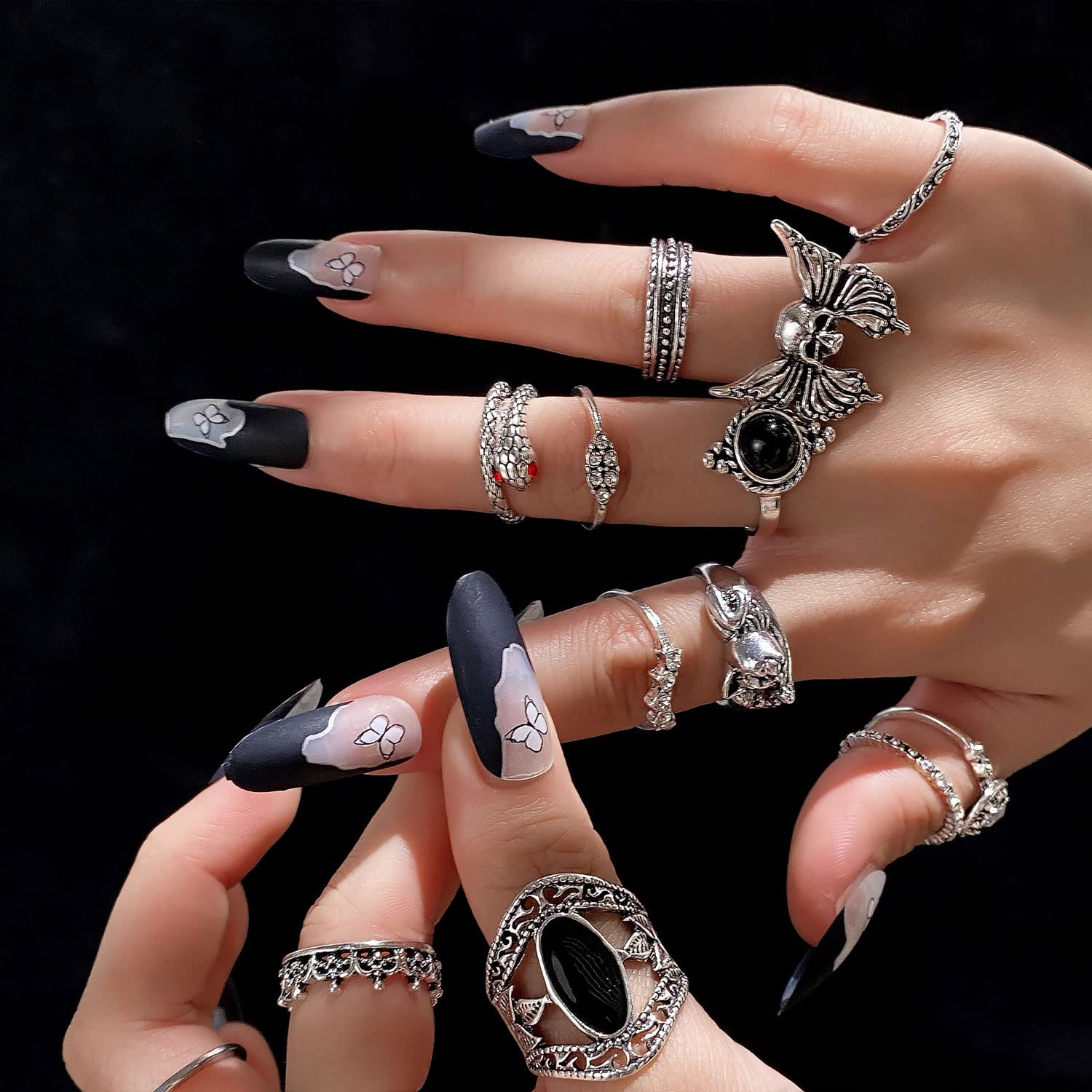 26 PCS Vintage Silver Goth Ring Set for Women Punk Boho Stackable Finger Knuckle Ring Pack Gothic Chunky Aesthetic Grunge adjustable Animal Devil Skull Angel Crying Eye Emo Retro Sparkle Crystal Rings