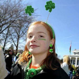 St. Patrick's Day Earrings, St Patricks Day Accessories, Shamrock Earrings, Stud Earrings for Women, 3-leaf Clover with Green Top Hat Drop Dangle Earrings for Women, E04A