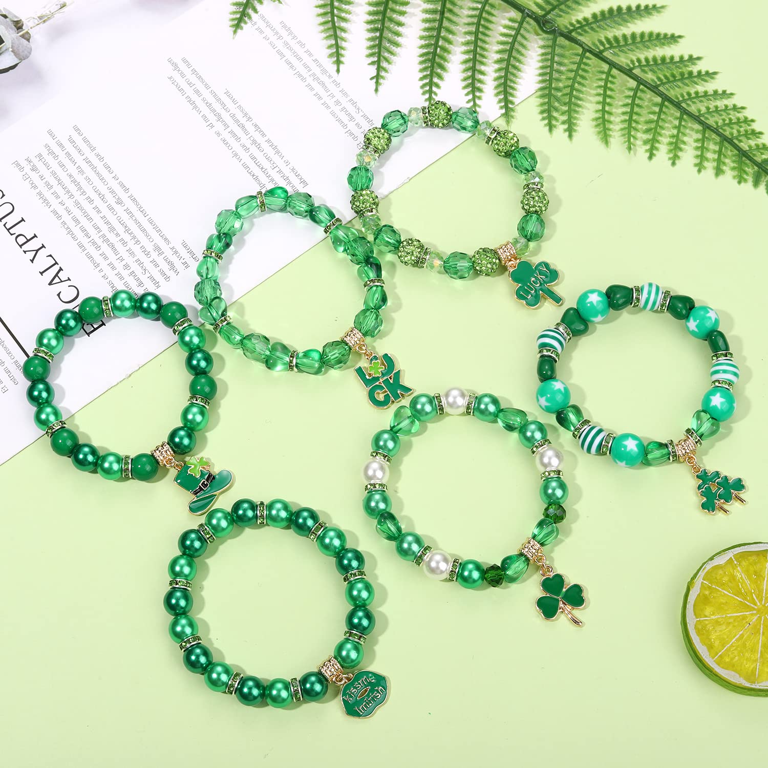 BVGA St. Patrick's Day Beaded Bracelets Set for Women Holiday Shamrock Clover Green Leaf Lucky Charm Stretch Bracelets Jewelry Set for Party Parade 6 Pieces