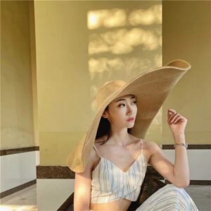 Oversized Beach Straw Hats for Women Extra Large Wide Brim Beach Hat Foldable Roll up Floppy Sun Hat Summer UV Protection (US, Alpha, Large, X-Large, Khaki)