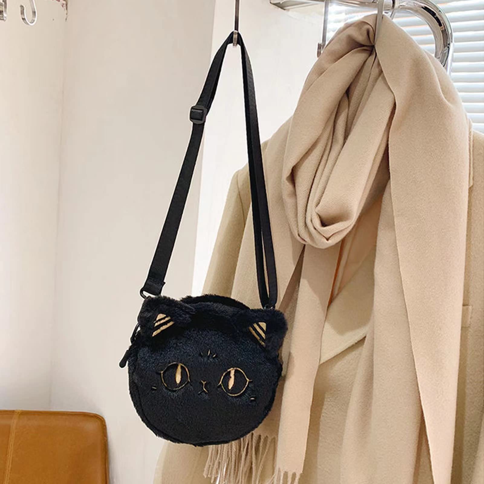 GADMEXILY Girls Black Cat Cossbody Purse Cute Plush Purse Handbag Adjustable Strap Shoulder Messenger Bag for Women Adult