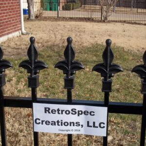 Retrospec Creations 10 Each for 1/2” Black Plastic Finial Tops for Iron Picket Fence Fleur De Lis – #1-60