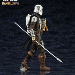 Kotobukiya Star Wars: The Mandalorian & Grogu with Beskar Staff ARTFX+ Statue, Multicolor