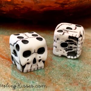 Skull Dice - Pair of Skull Shaped Dice 6 Sided