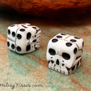 Skull Dice - Pair of Skull Shaped Dice 6 Sided