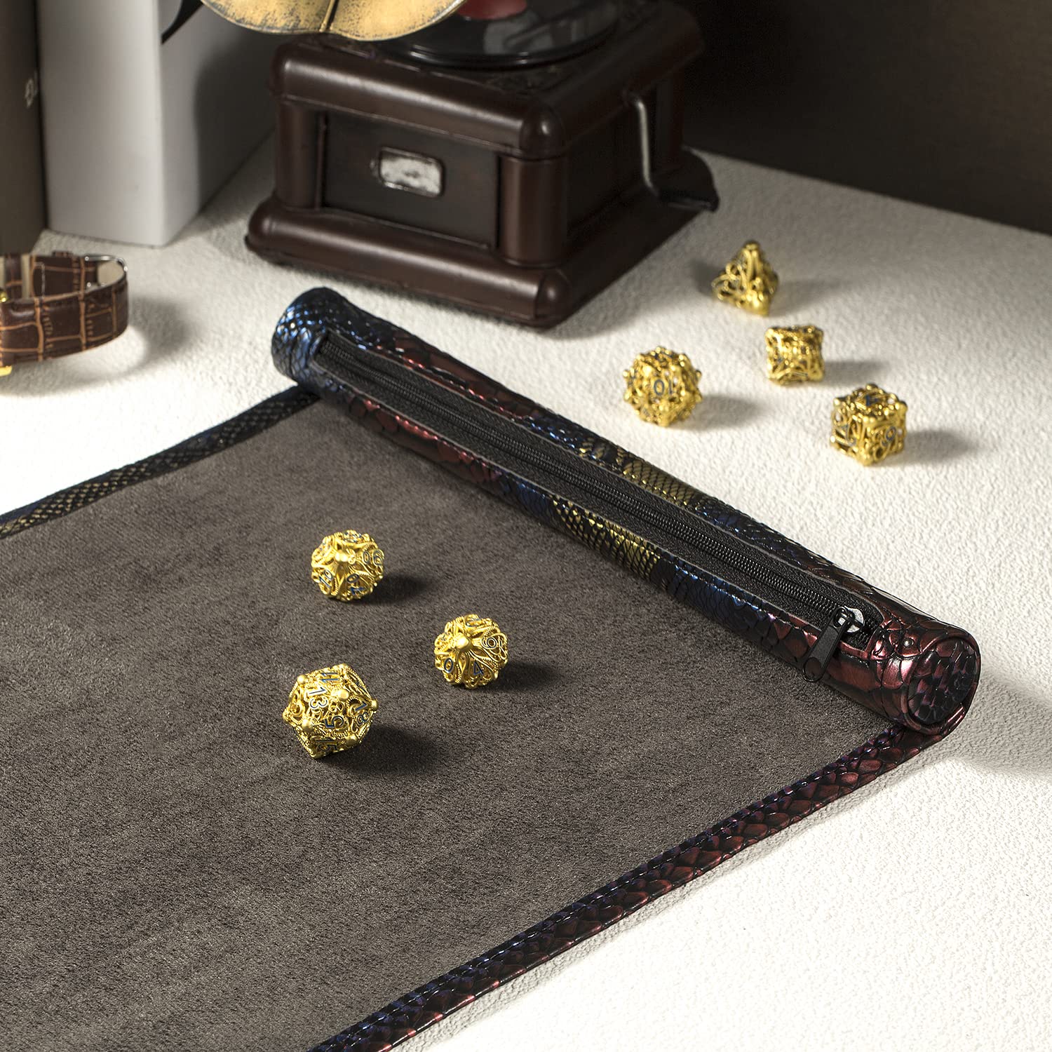 DNDND Dice Mat and Storage, 2 in 1 Dragon Scale Scroll PU Leather with Velvet for Table Games Dungeons and Dragons DND D&D (Dragon Scale)