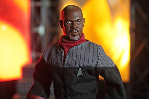 MEGO CORPORATION Star Trek: Deep Space Nine – Captain Sisco 8-Inch Action Figure