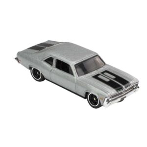 Hot Wheels Retro Entertainment Collection of 1:64 Scale Vehicles from Blockbuster Movies, TV, & Video Games, Iconic Replicas for Play or Display, Gift for Collectors